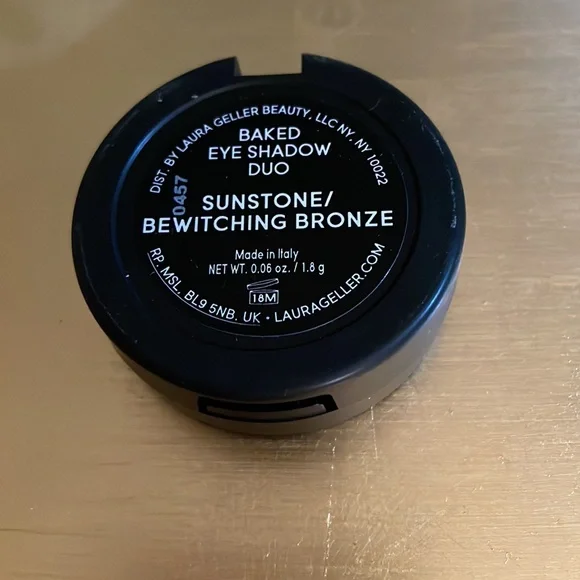 Laura Geller Baked Eye Shadow Duo - Picture 3 of 3